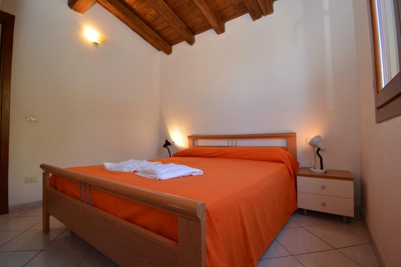 Citai Con Splendida Vista Mare Lejlighed San Teodoro  Eksteriør billede